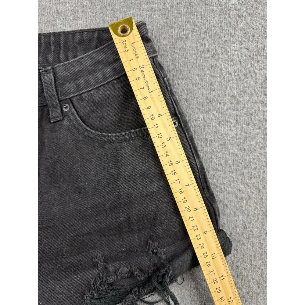 Forever 21 Women's Black Distressed Denim‎ Shorts